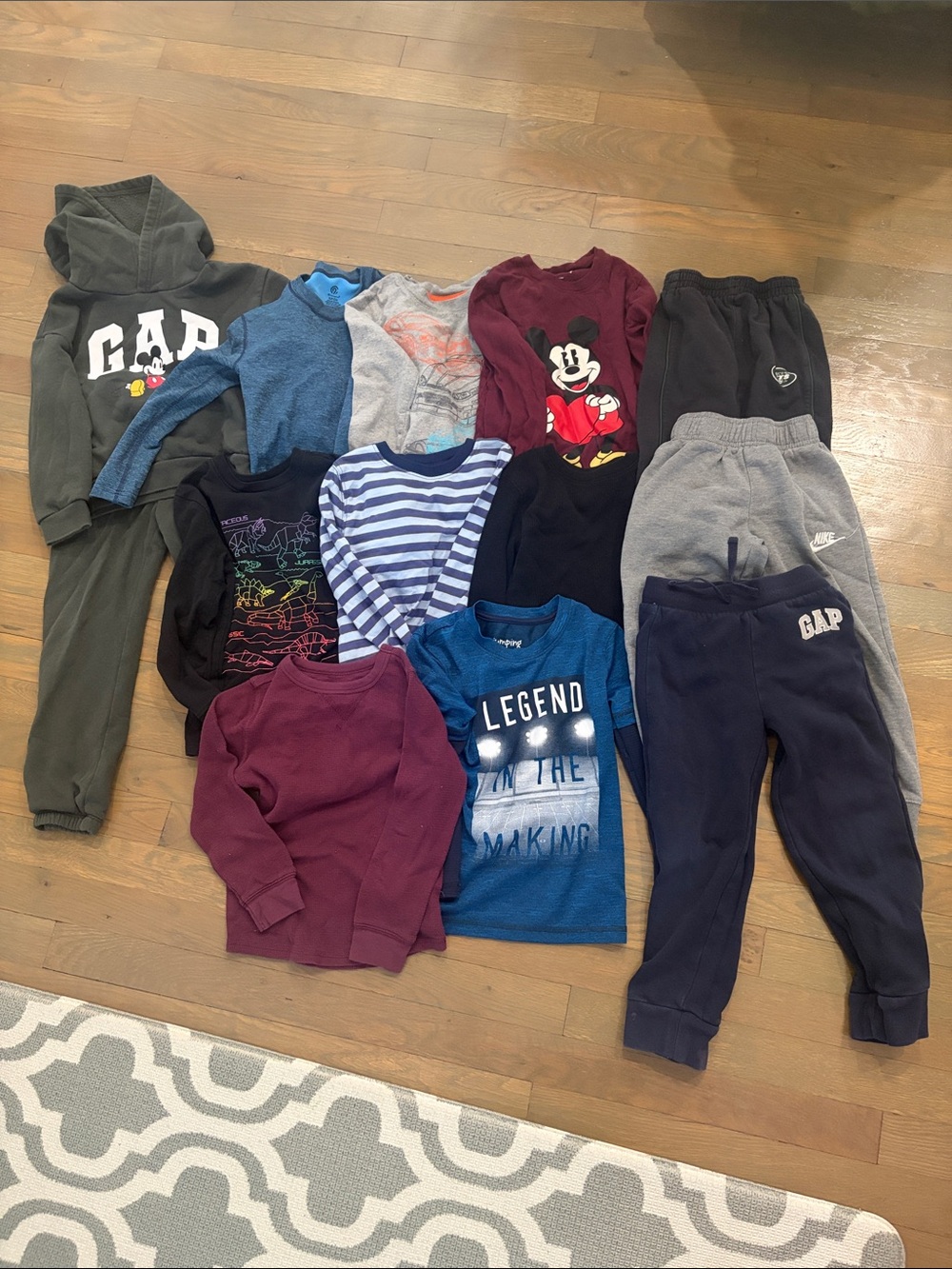 13 pc 4T/5T fall/winter mixed lot boys assortment - euc
